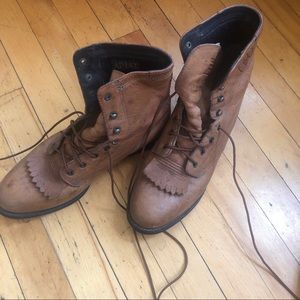 Ariat lace up kiltie roper boot